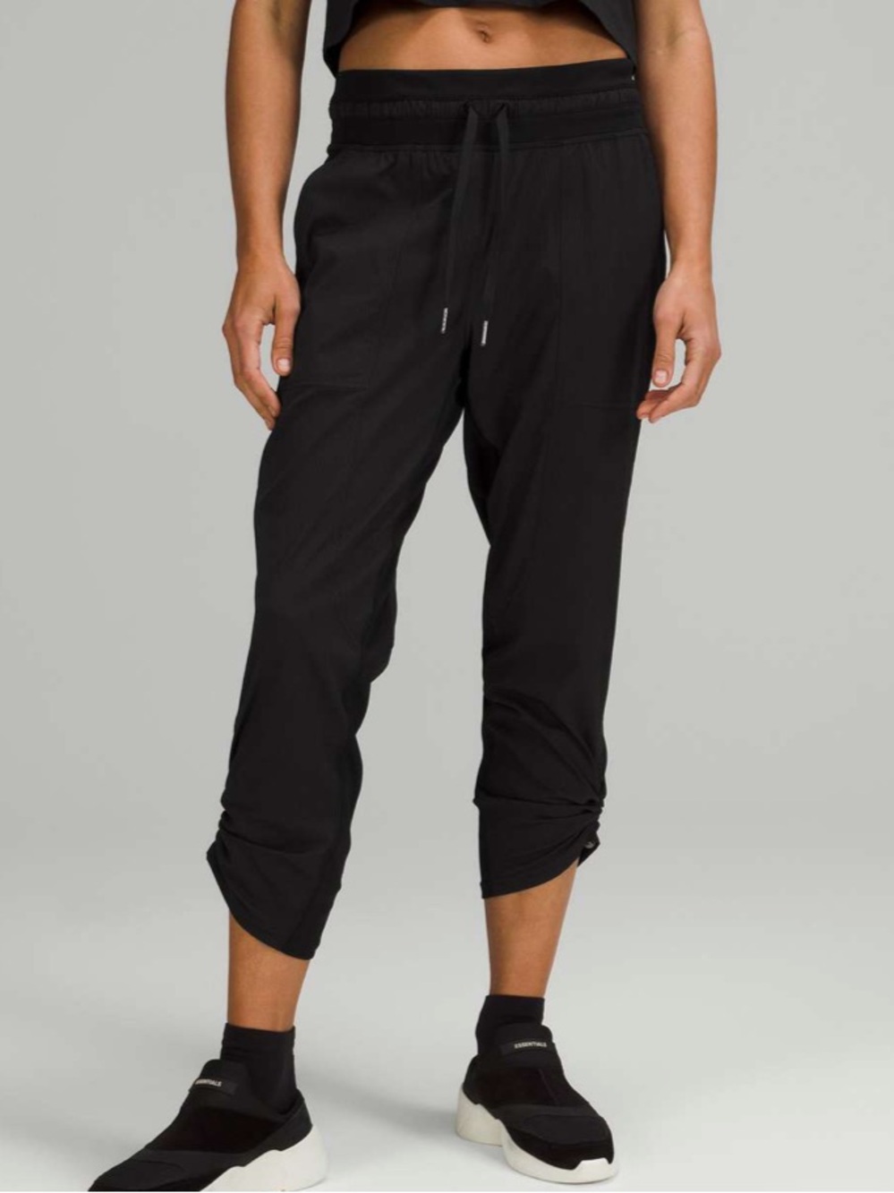 Lululemon Dance Studio Midrise Crop - Sz 12